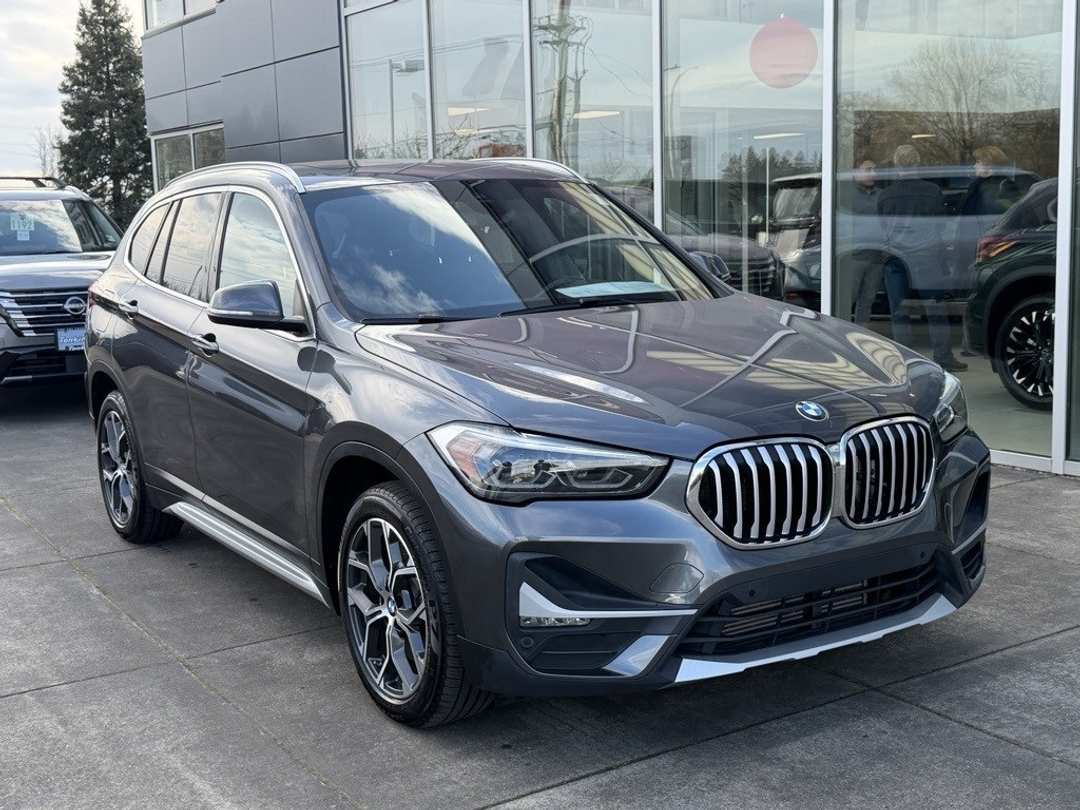2020 BMW X1 xDrive28i - Image 2