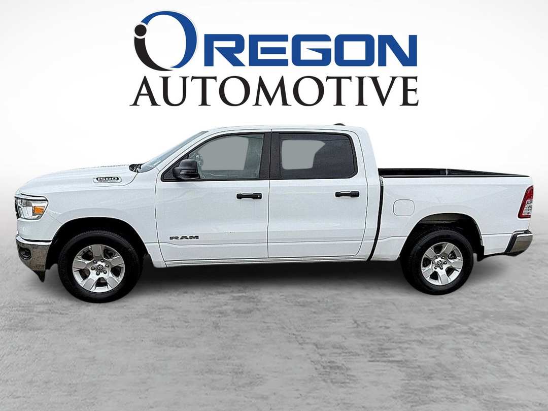 2023 Ram 1500 Crew BIG HORN 5 1/2 FT - Image 2