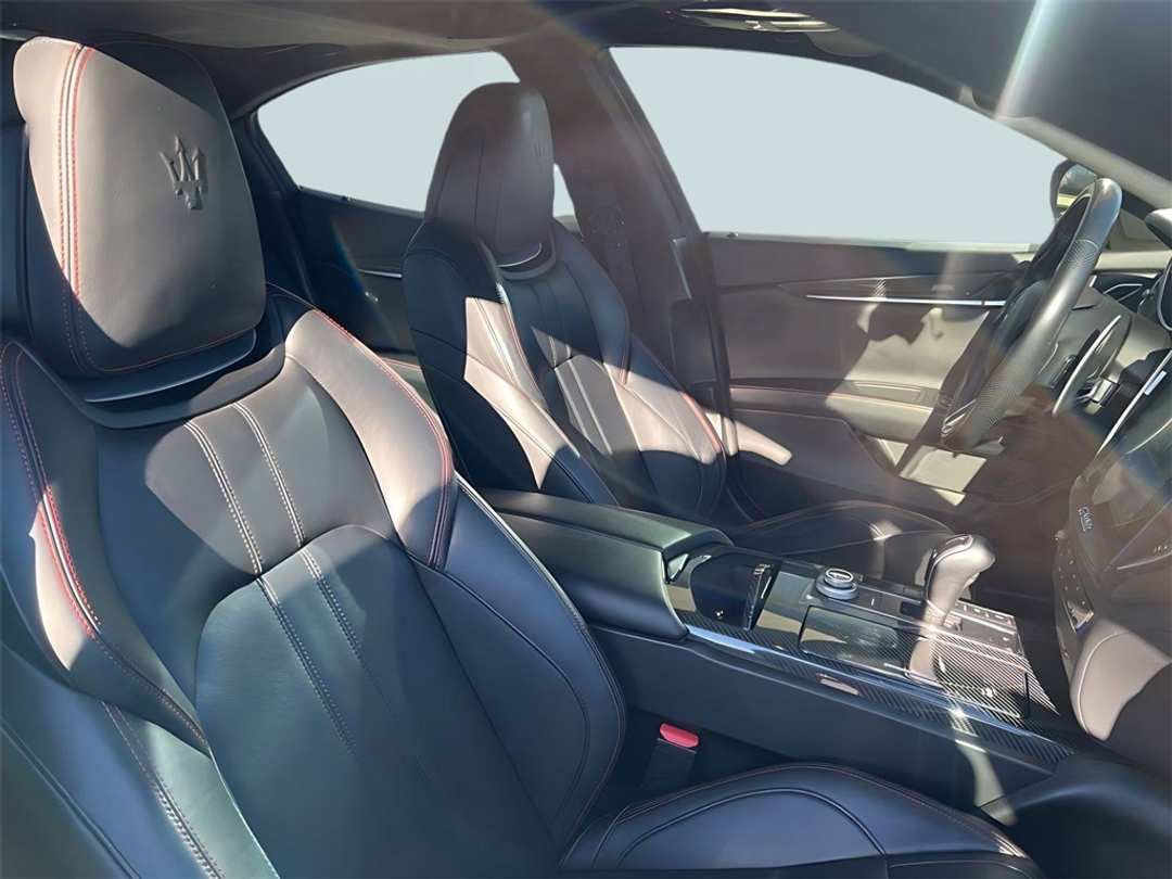 2018 Maserati Ghibli S Q4 GranSport - Image 10