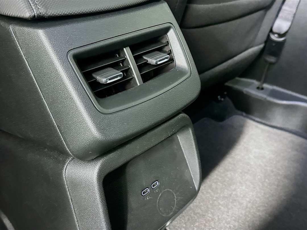 2026 Chevrolet Equinox Ev LT - Image 24