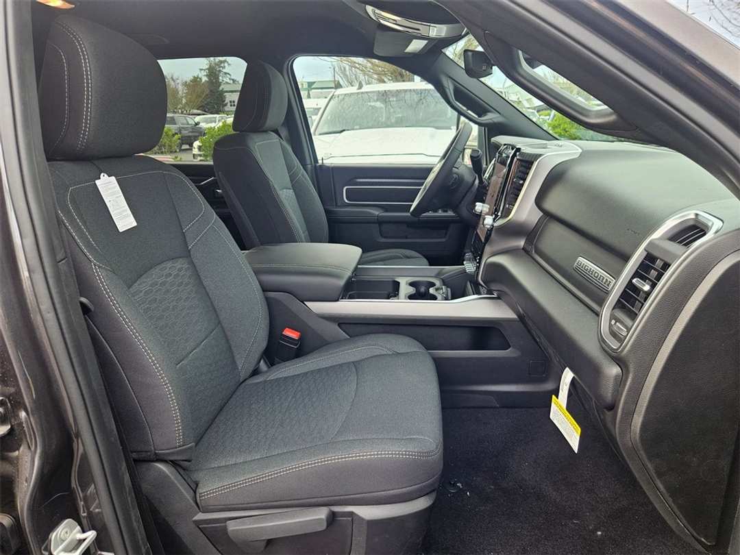 2026 Ram 3500 Big Horn - Image 37