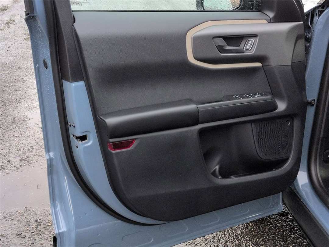 2025 Ford Bronco Sport Big Bend - Image 9