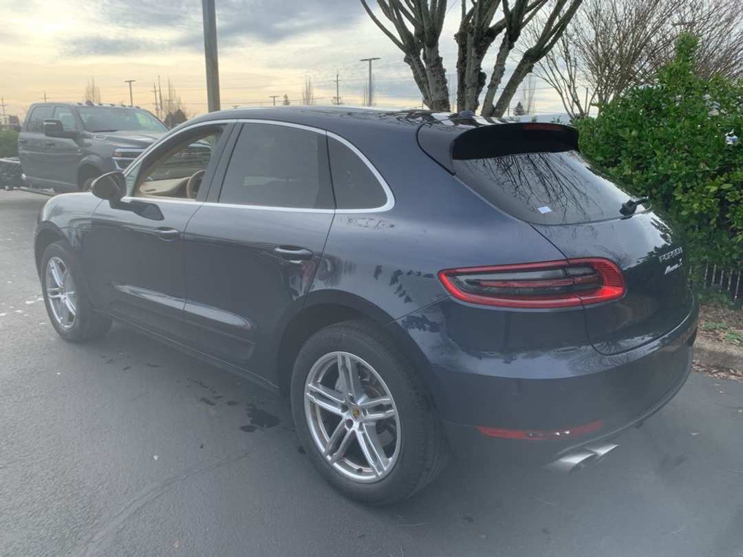 2016 Porsche Macan S - Image 2