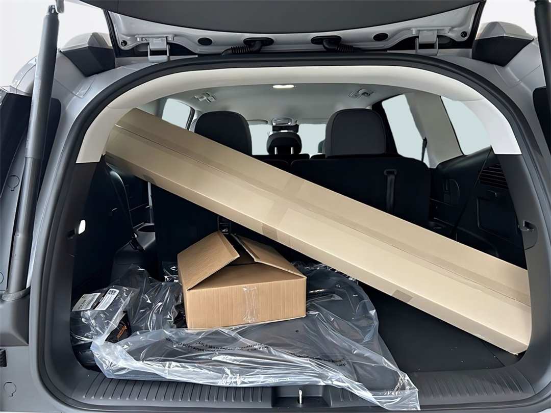 2026 Hyundai Ioniq 9 S - Image 25