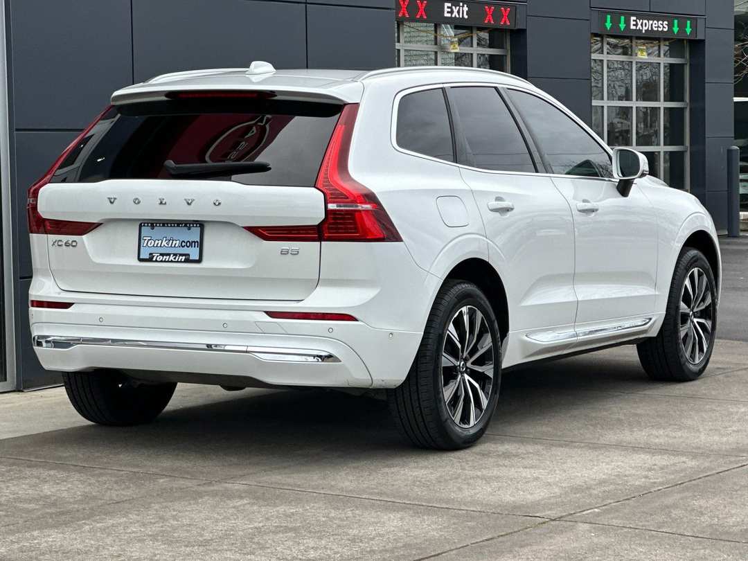 2023 Volvo Xc60 B5 Plus Bright Theme - Image 3