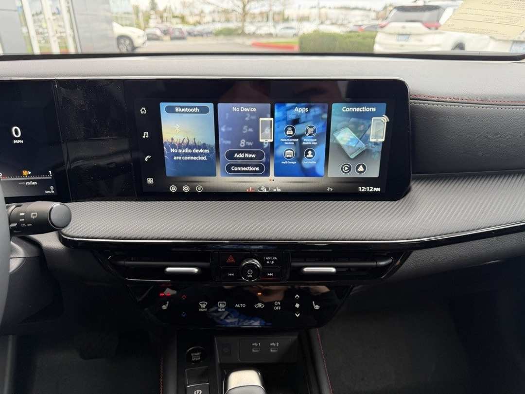 2026 Nissan Kicks SR - Image 20