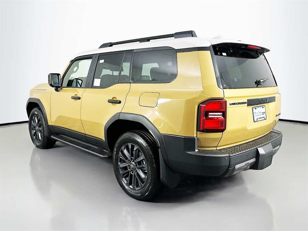 2026 Toyota Land Cruiser Base - Image 5