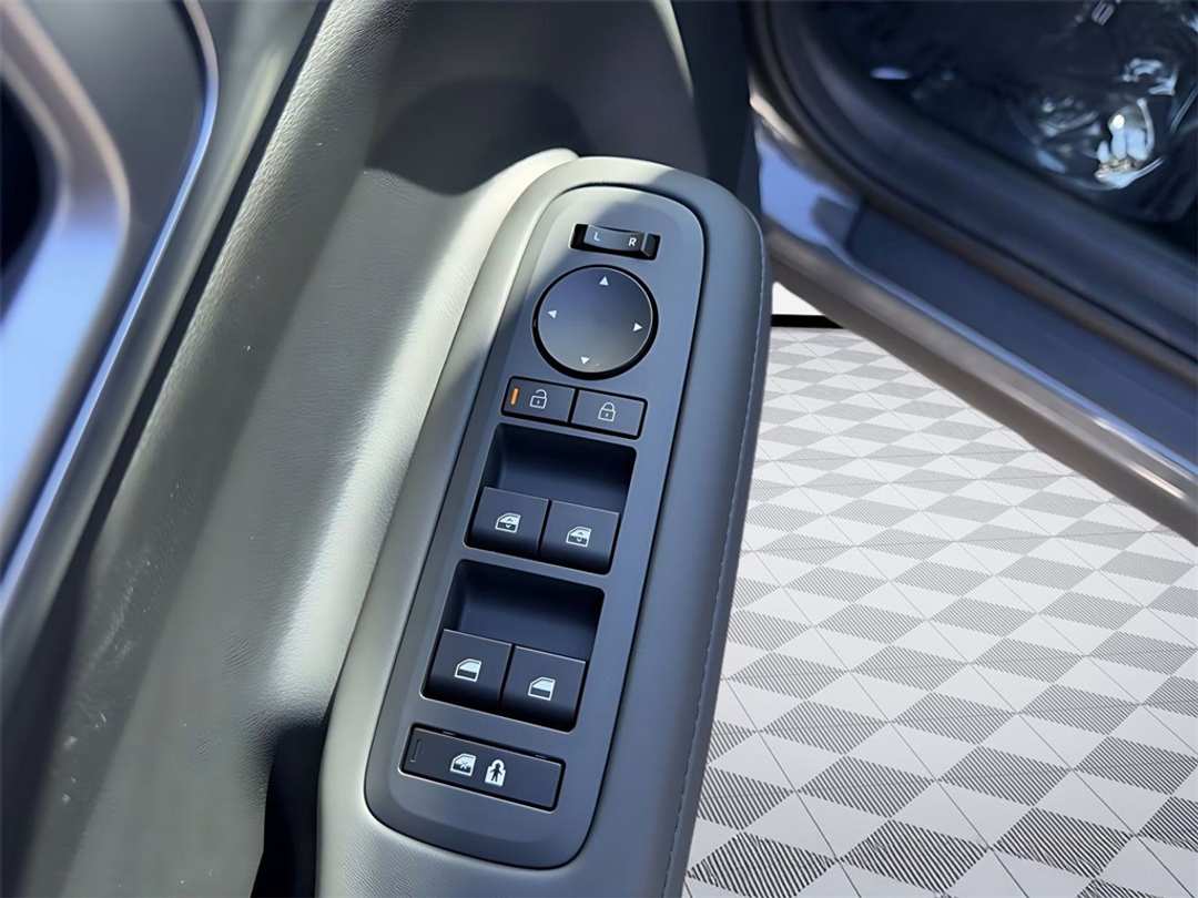 2026 Hyundai Santa Fe SEL - Image 12