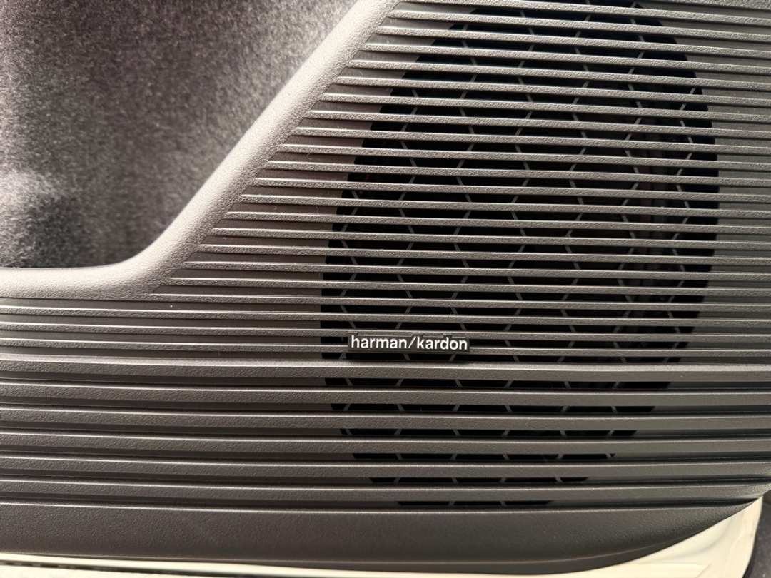 2026 Subaru Outback Touring XT - Image 14