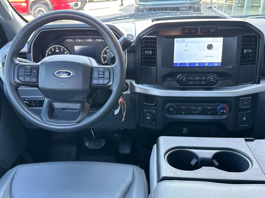 2022 Ford F-150 XL - Image 13