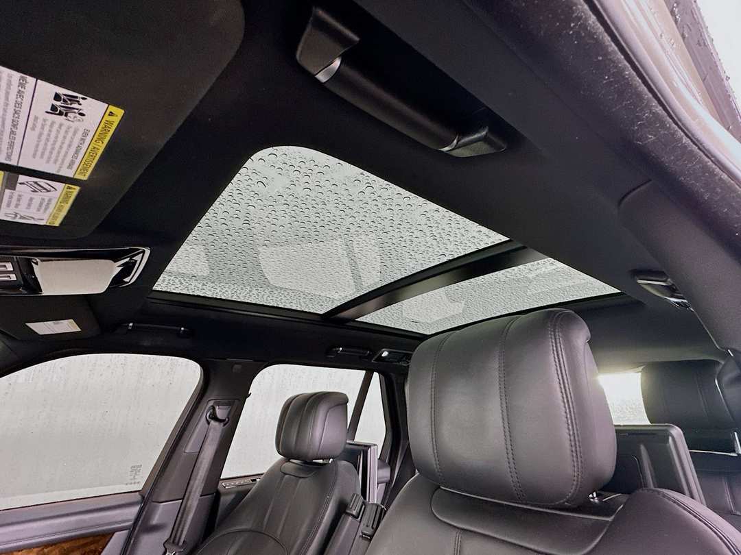 2018 Land Rover Range Rover 5.0L V8 Supercharged - Image 24