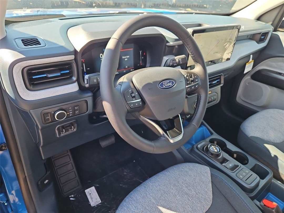 2025 Ford Maverick XLT - Image 12