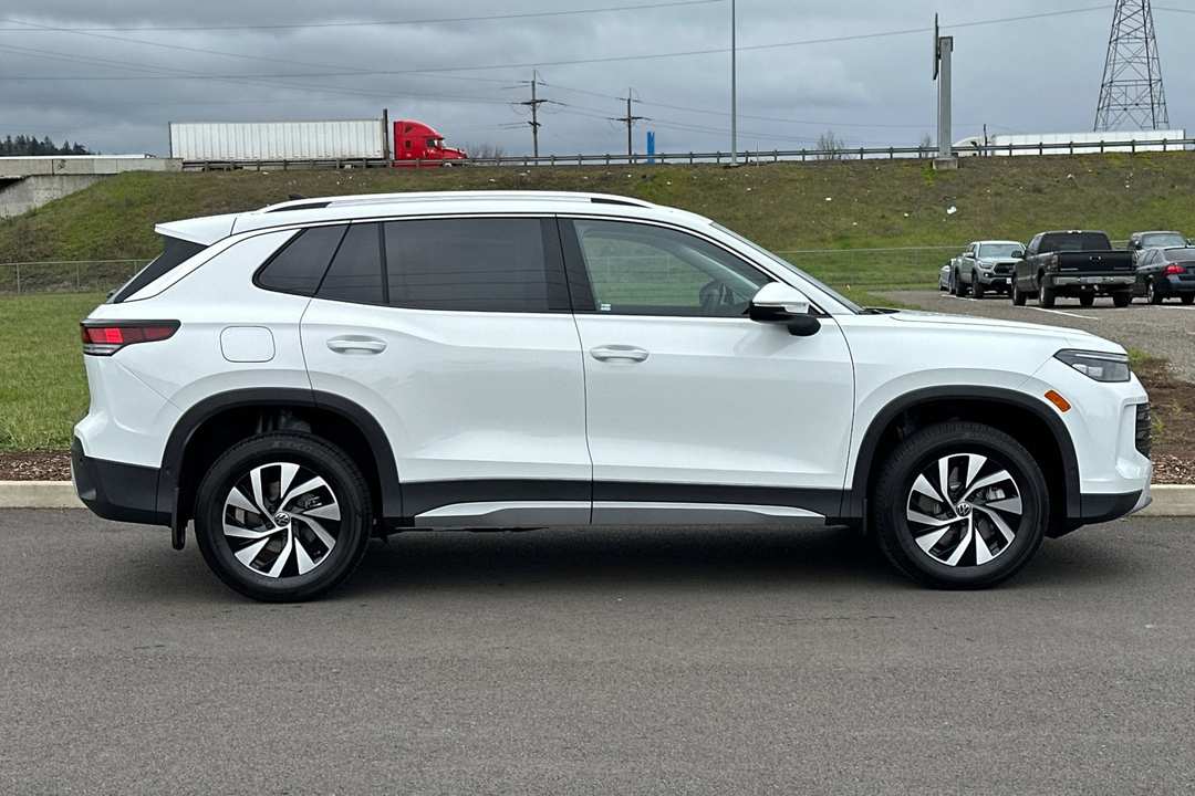 2026 Volkswagen Tiguan 2.0T S - Image 2