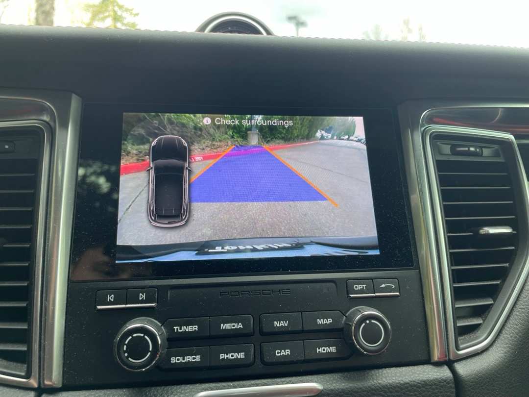 2018 Porsche Macan S - Image 17