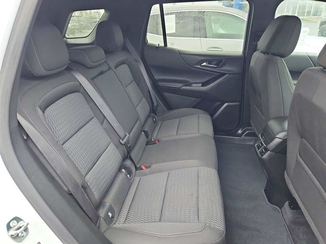 2025 Chevrolet Equinox LT - Image 27