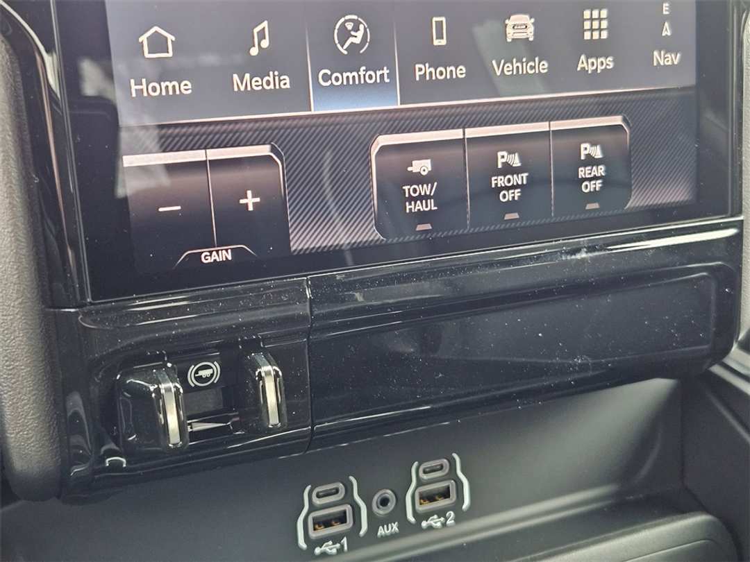 2026 Ram 2500 Laramie - Image 24