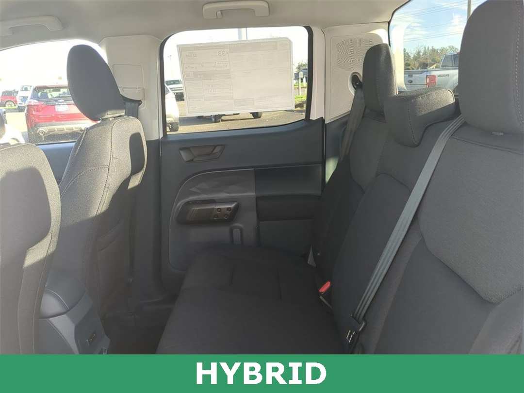 2025 Ford Maverick XL - Image 21