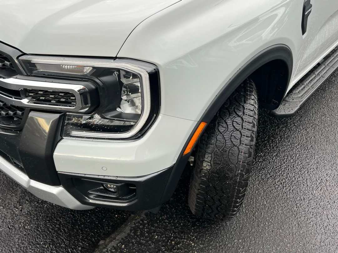 2026 Ford Ranger Lariat - Image 3