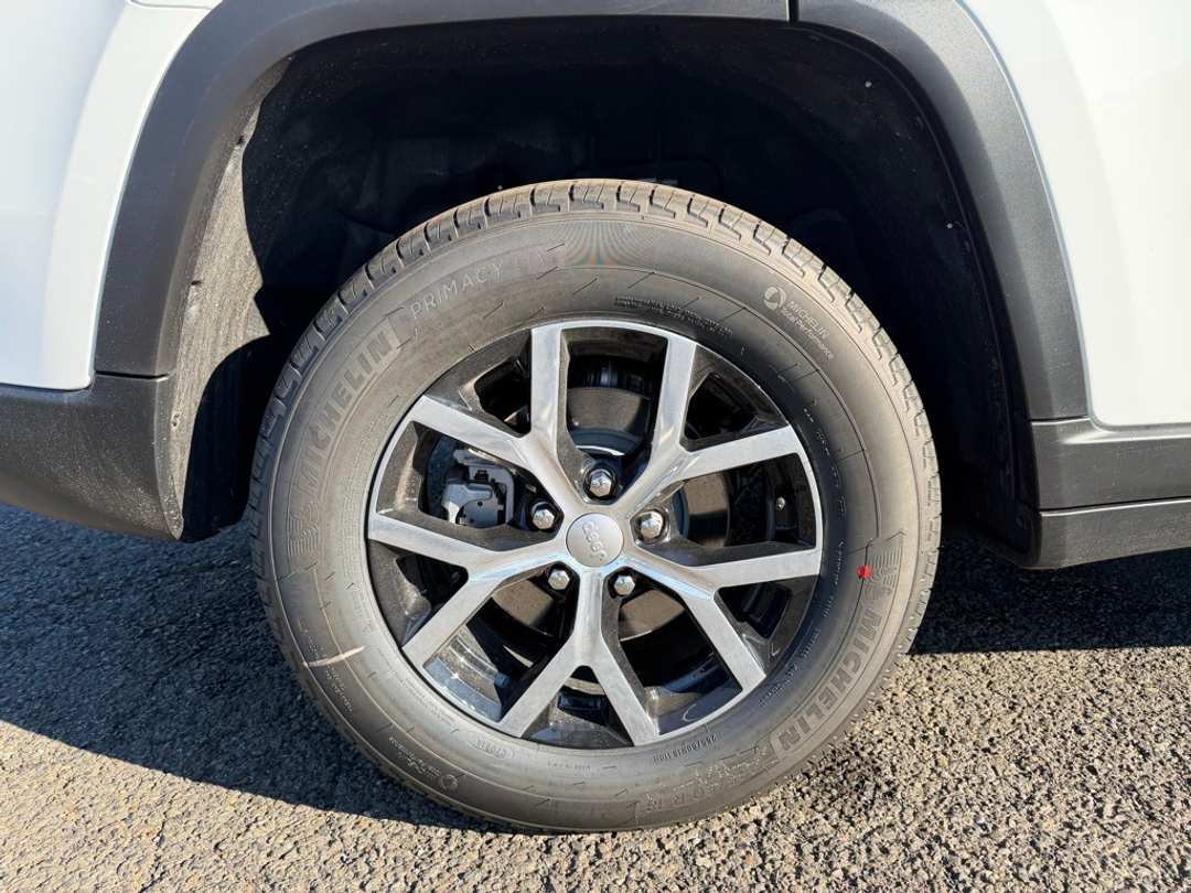 2025 Jeep Grand Cherokee Limited - Image 10