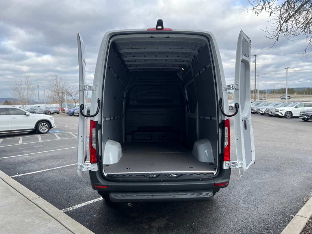 2024 Mercedes-Benz Sprinter 2500 Cargo 144 WB - Image 14