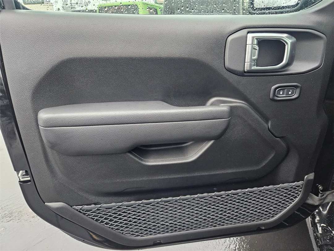 2026 Jeep Wrangler Sport - Image 10