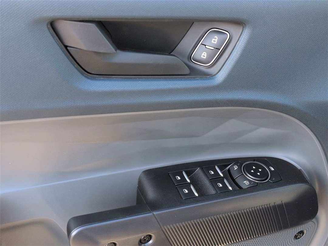 2026 Ford Maverick Lariat - Image 10