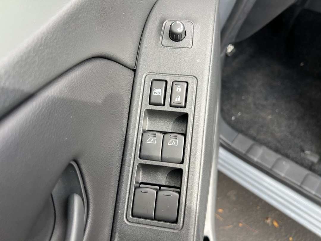 2026 Nissan Frontier SV - Image 11