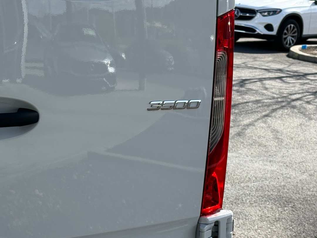 2025 Mercedes-Benz Sprinter 3500 Cargo 170 WB - Image 7