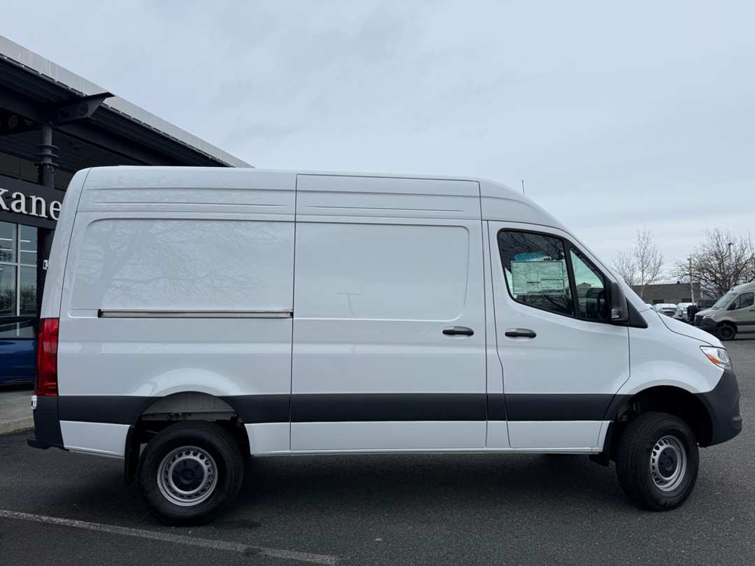 2026 Mercedes-Benz Sprinter 2500 Cargo 144 WB - Image 5