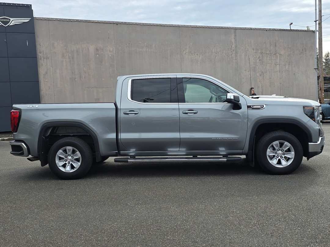 2025 GMC Sierra 1500 SLE - Image 2