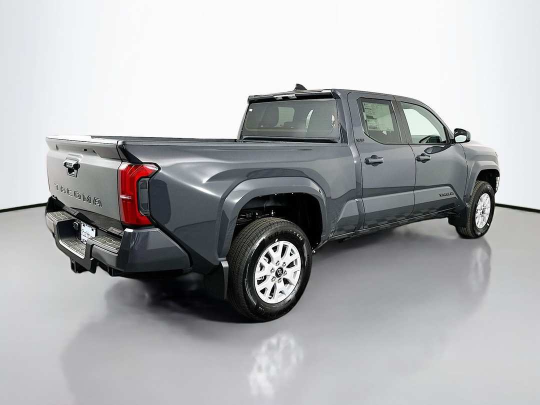 2026 Toyota Tacoma SR5 - Image 7