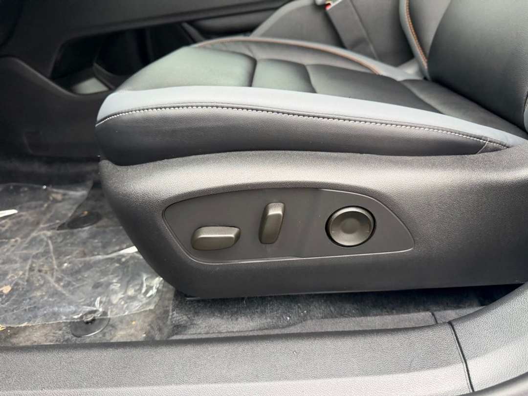 2026 Honda Prologue Touring - Image 14