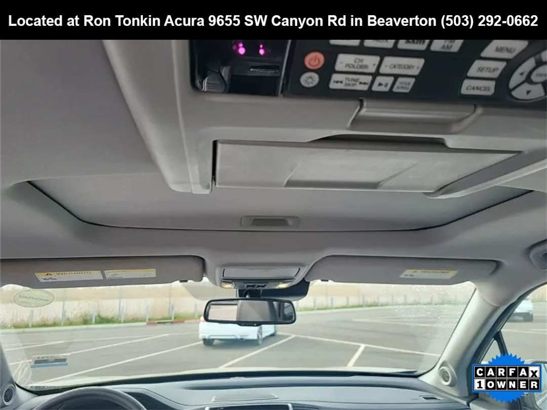 2017 Honda Pilot Elite - Image 9