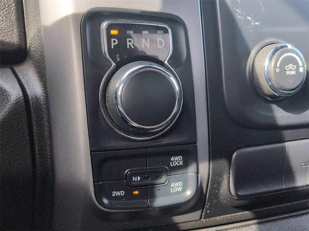 2022 Ram 1500 Classic Warlock - Image 17