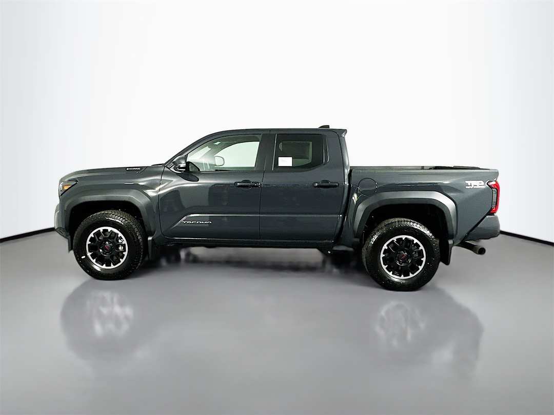 2025 Toyota Tacoma TRD Off Road - Image 4