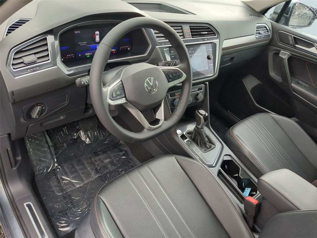 2024 Volkswagen Tiguan 2.0T Wolfsburg Edition - Image 13