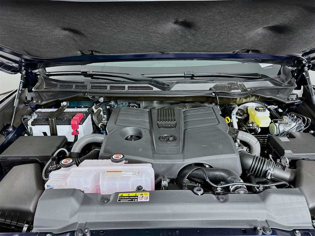 2026 Toyota Tundra Platinum - Image 31