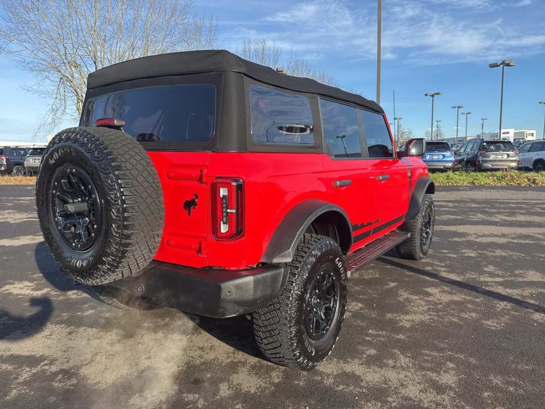 2022 Ford Bronco Wildtrak - Image 7