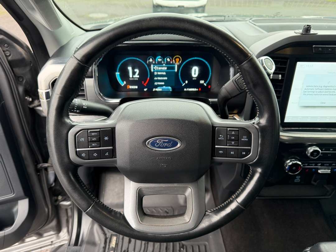 2022 Ford F-150 Lariat - Image 21