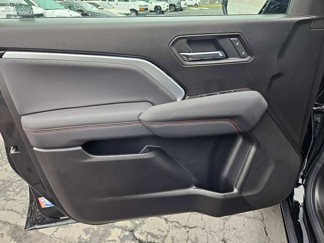 2026 Chevrolet Colorado Z71 - Image 11