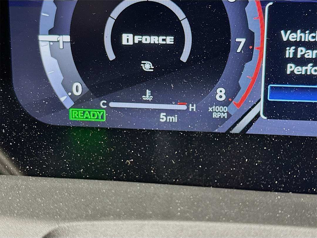 2025 Toyota Tacoma TRD Off Road - Image 12