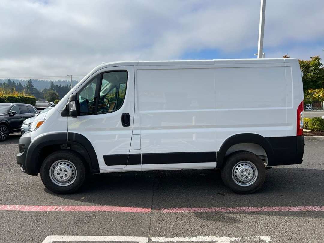 2026 Ram Promaster 1500 Low Roof - Image 3