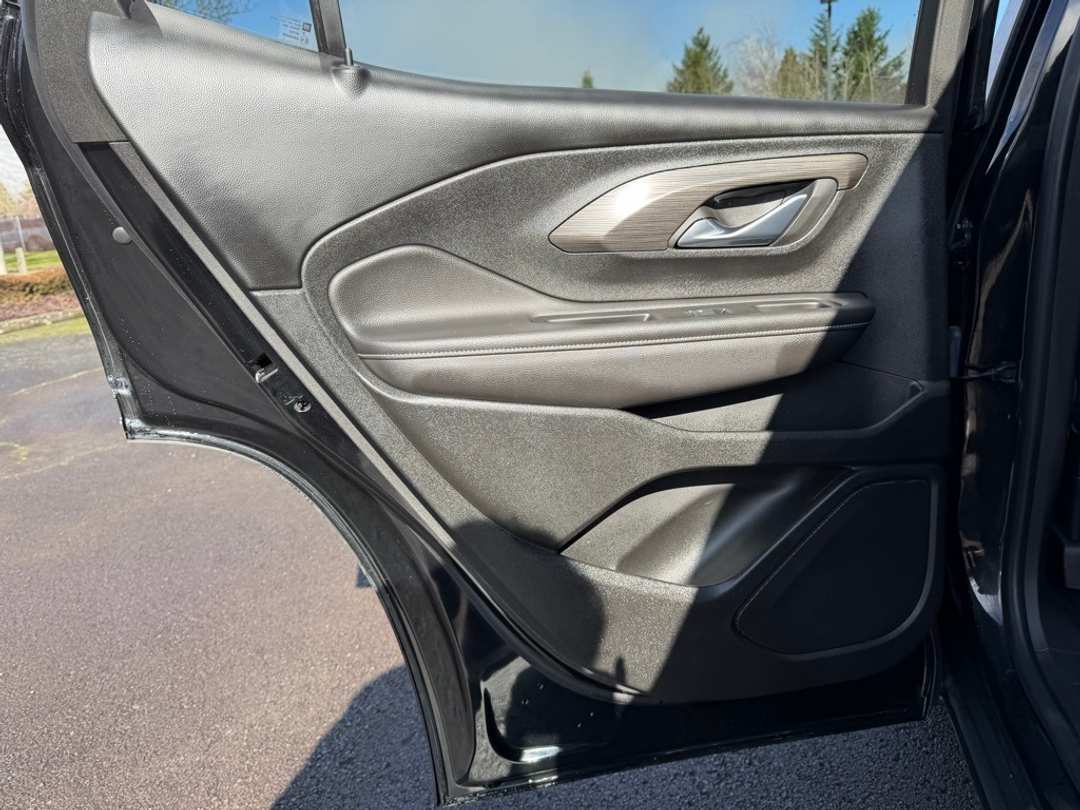 2022 GMC Terrain SLE - Image 30
