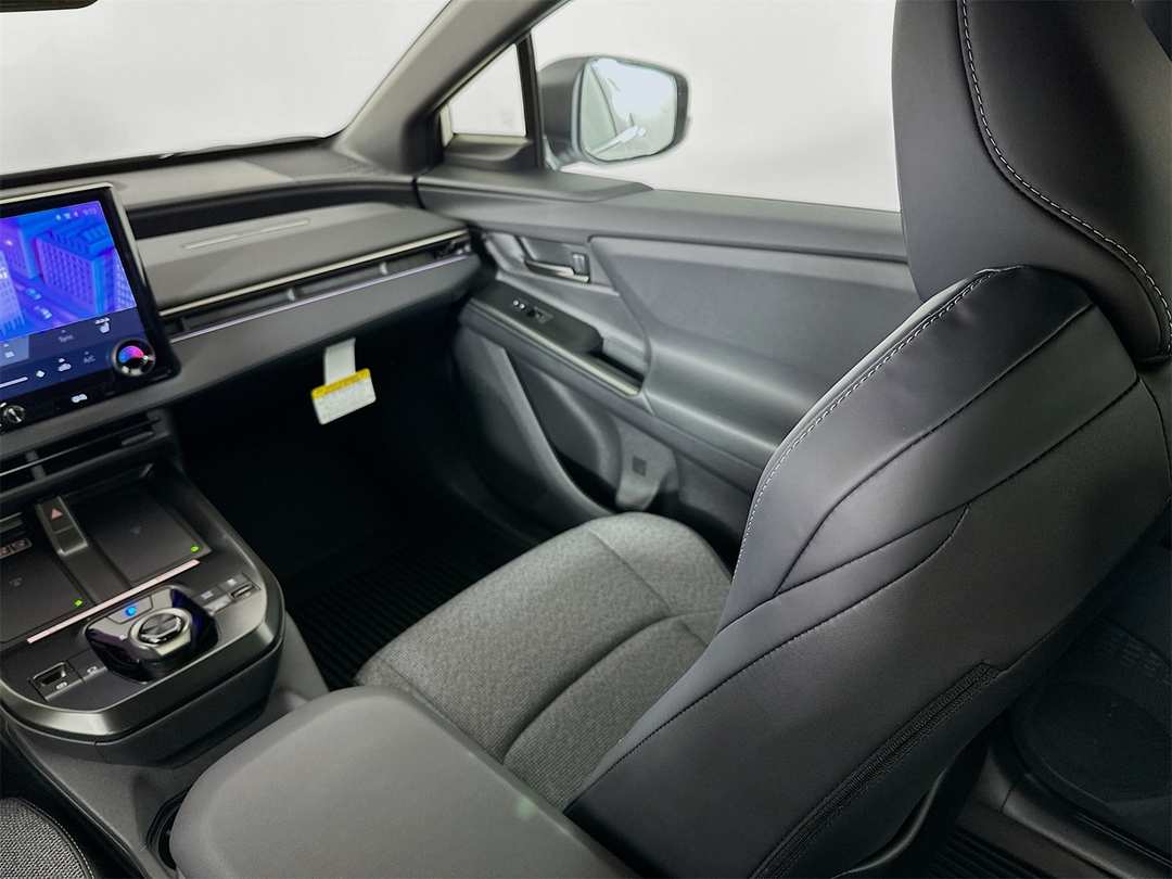 2026 Toyota Bz XLE - Image 23