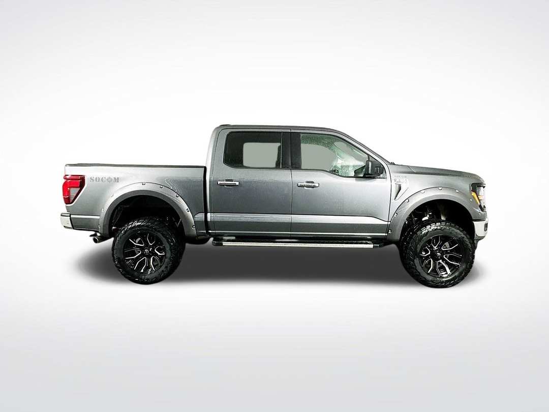 2025 Ford F-150 XLT - Image 9