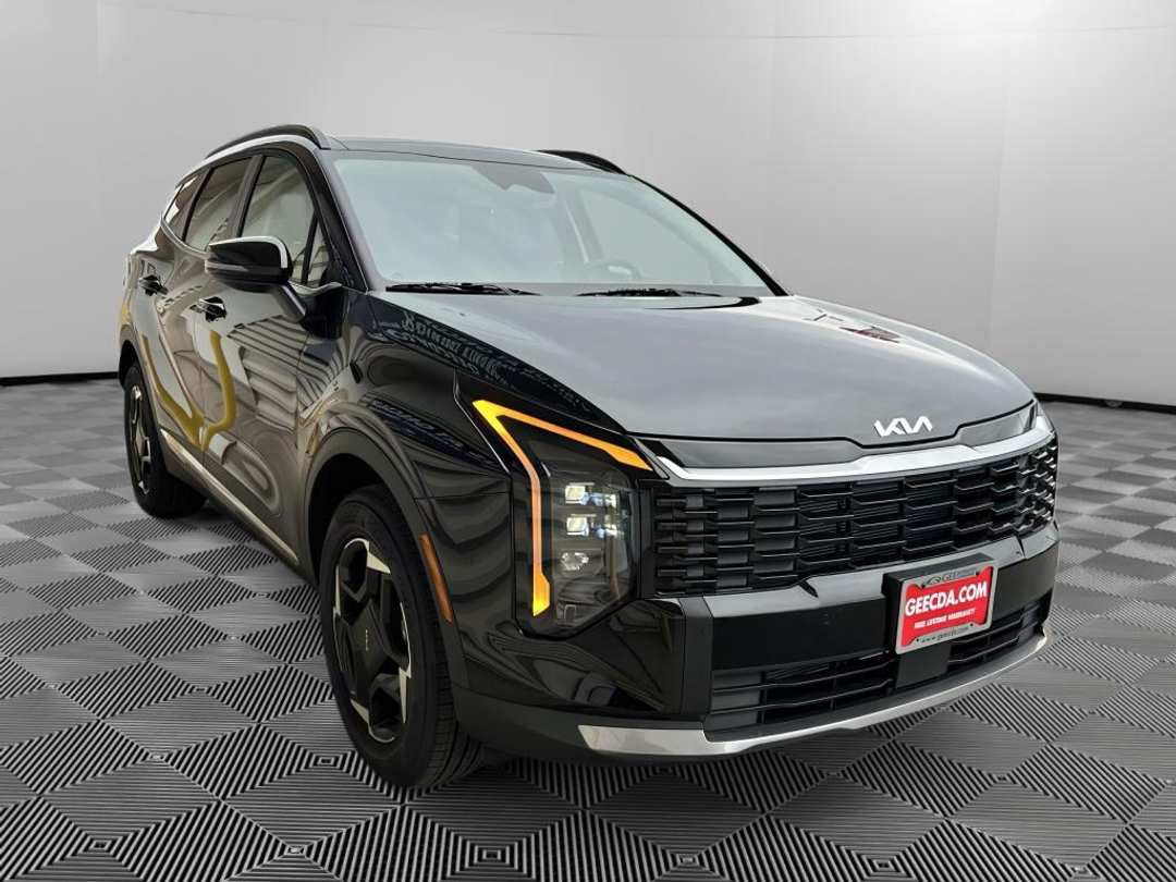 2026 Kia Sportage EX - Image 3