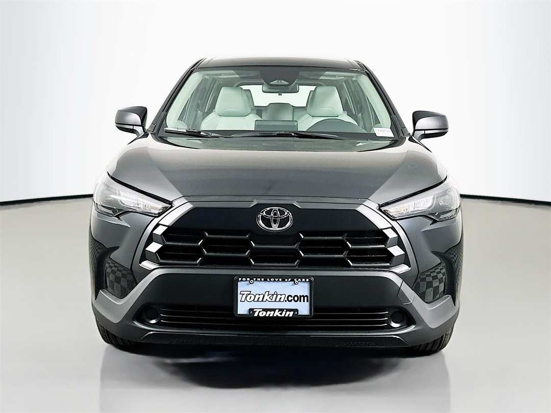 2026 Toyota Corolla Cross L - Image 2