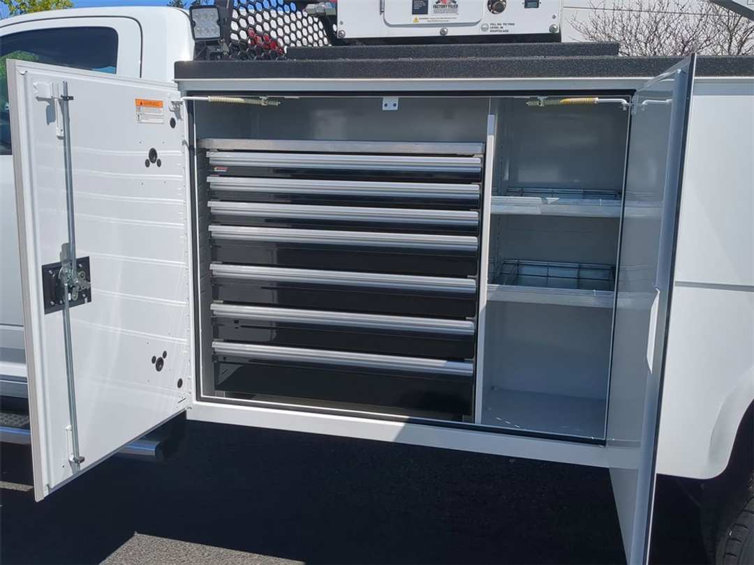 2024 Ram 5500Hd Tradesman - Image 11