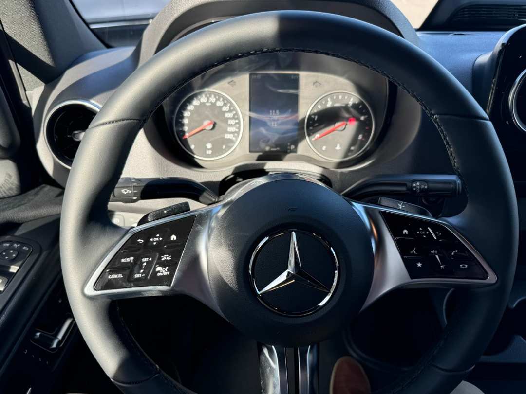 2025 Mercedes-Benz Sprinter 2500 Cargo 144 WB - Image 25