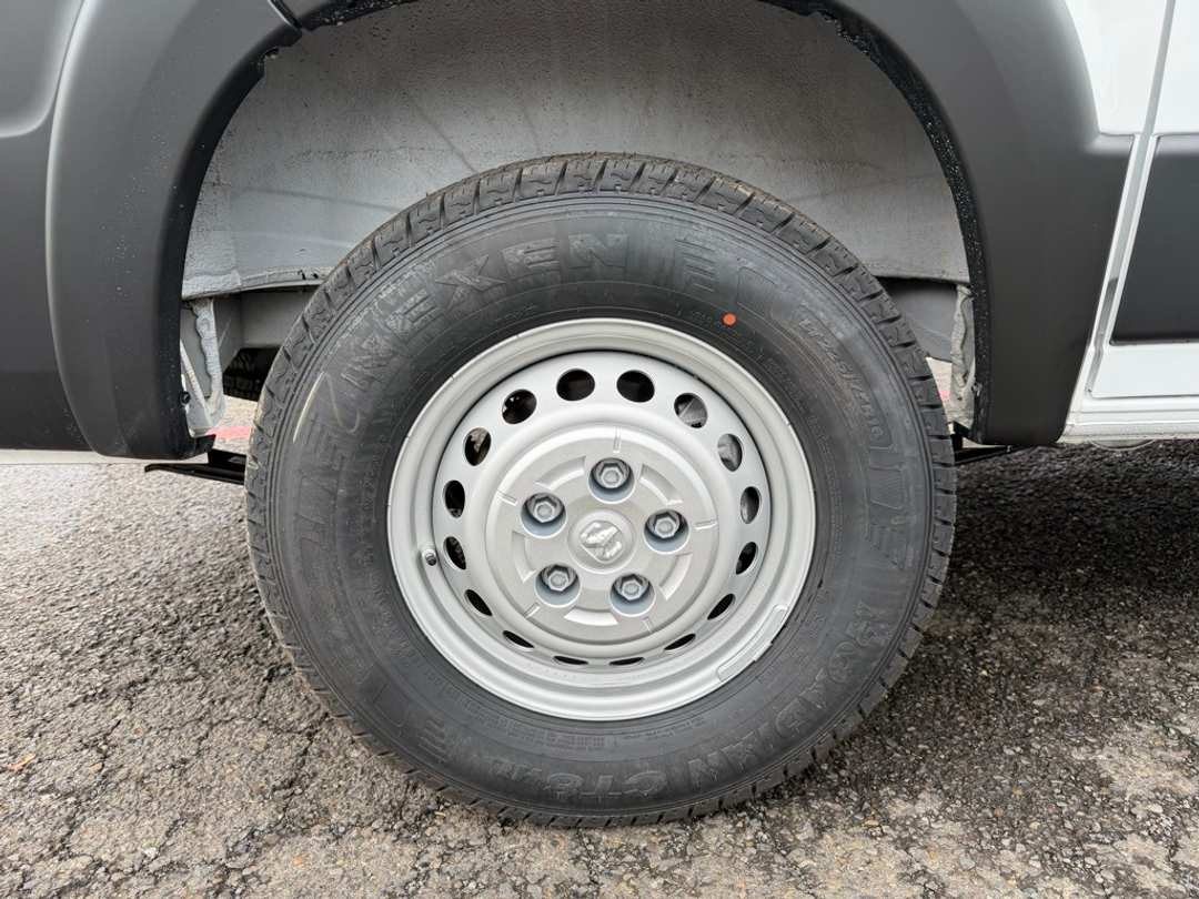 2026 Ram Promaster 1500 Low Roof - Image 10